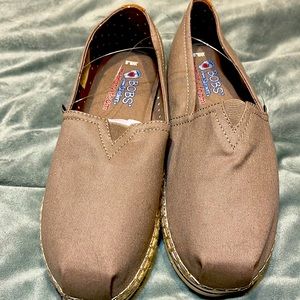 Sketchers Bob’s memory foam flats